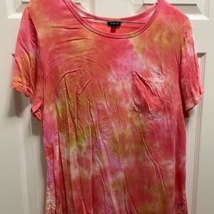 Women’s tee, tie-dyed look